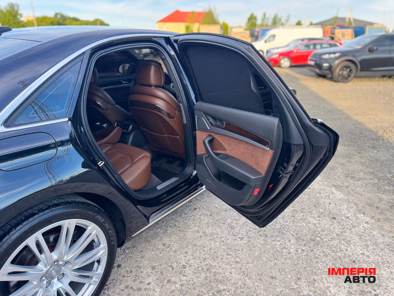 Audi A8 - фото 29
