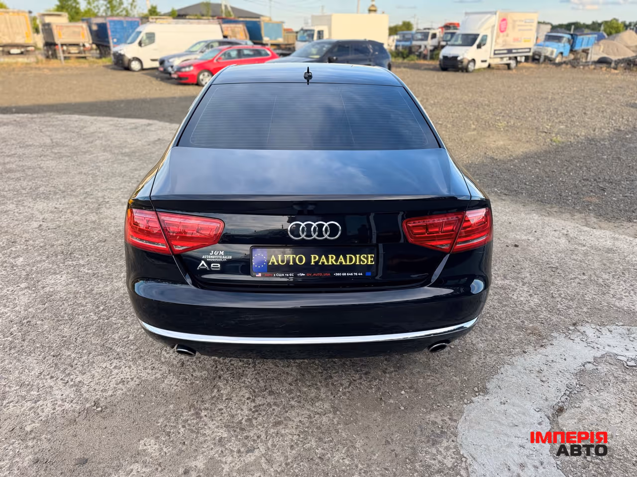 Audi A8 - фото 8