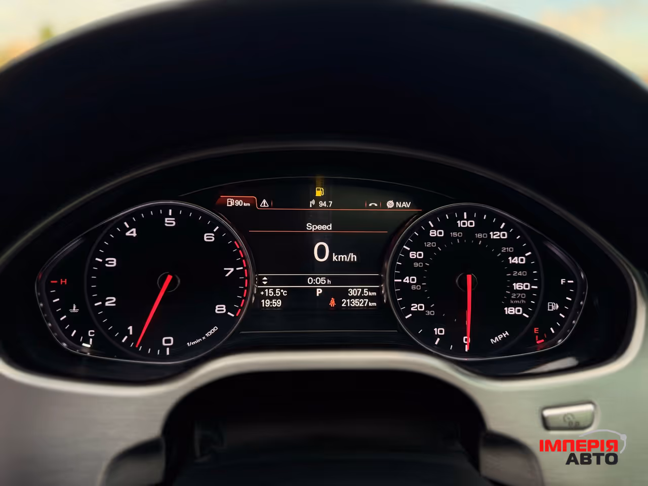 Audi A8 - фото 42