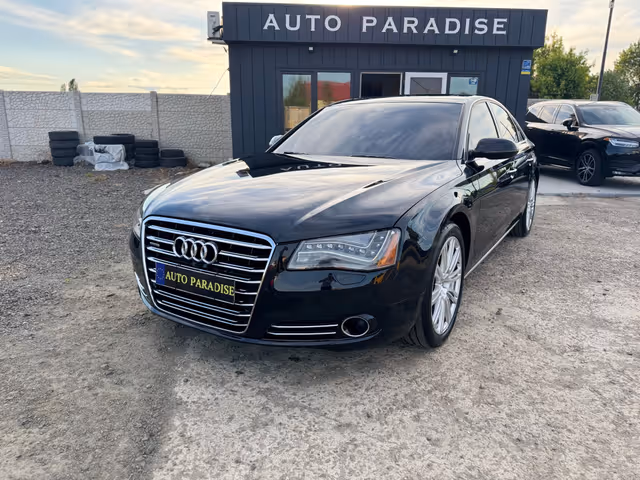 Audi A8 - фото 2