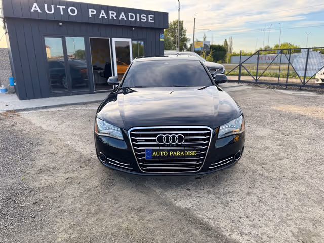 Audi A8 - фото 3