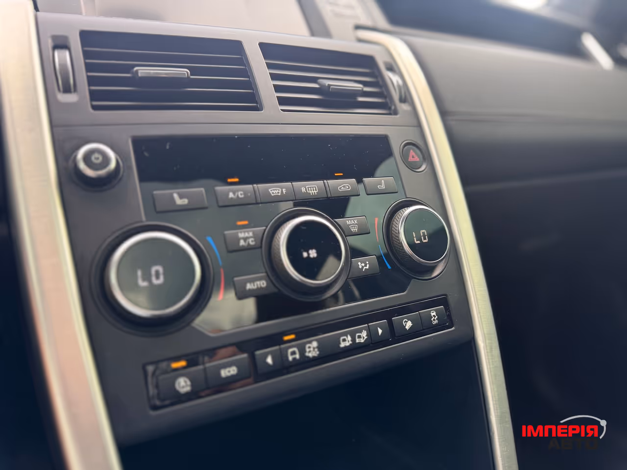Land Rover Discovery Sport - фото 38