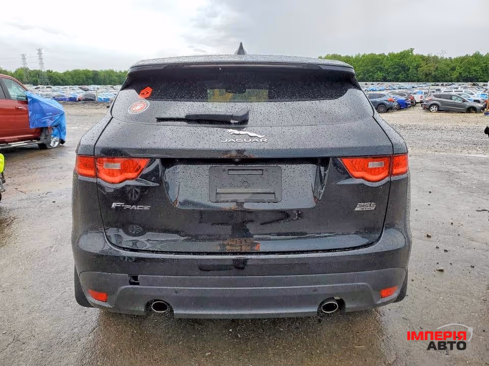 Jaguar F-Pace - фото 5