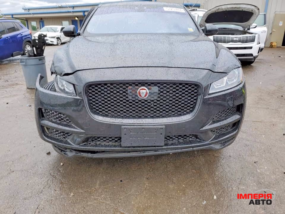 Jaguar F-Pace - фото 2
