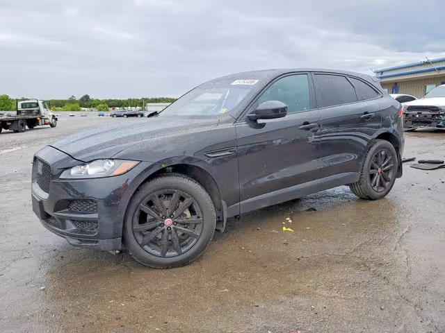 Jaguar F-Pace - фото 1