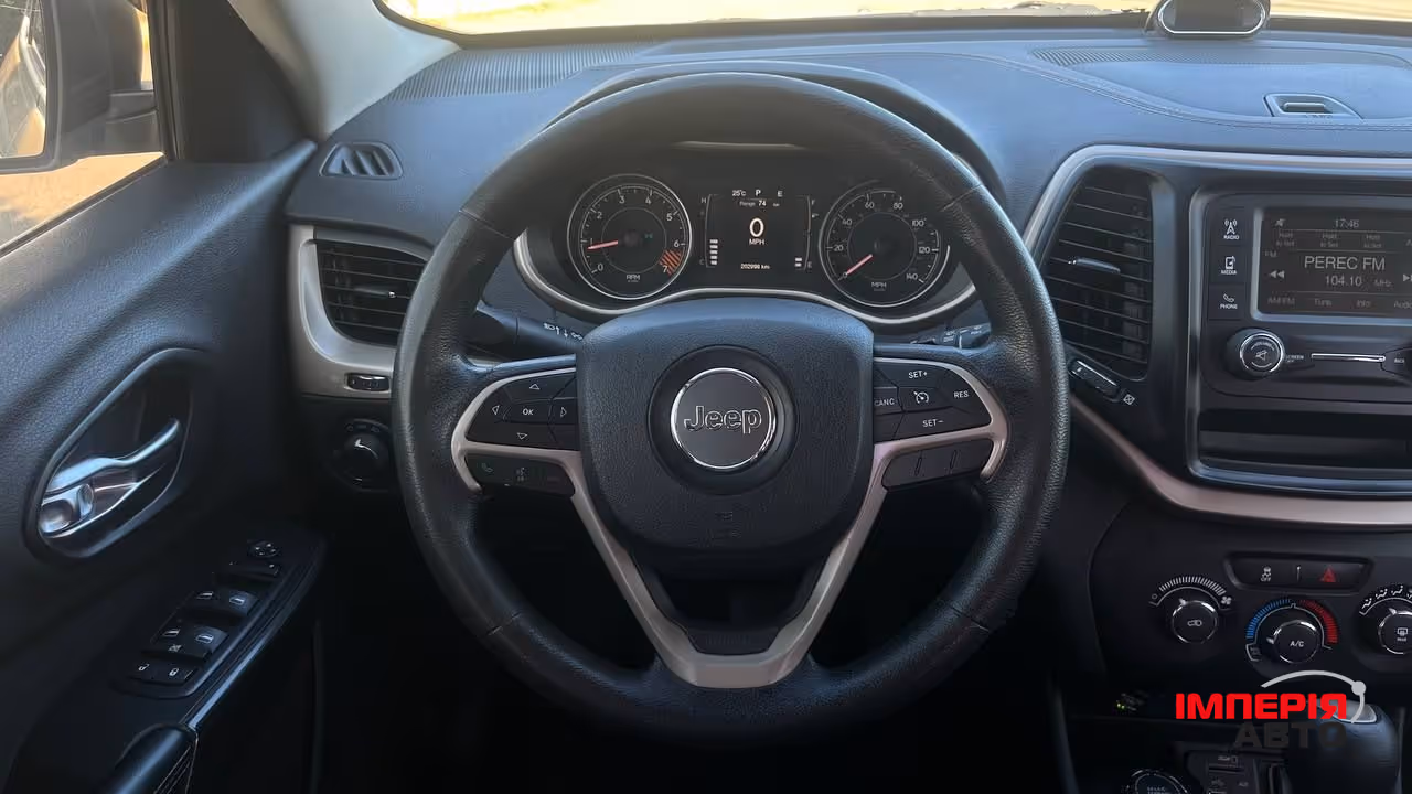 Jeep Cherokee - фото 16