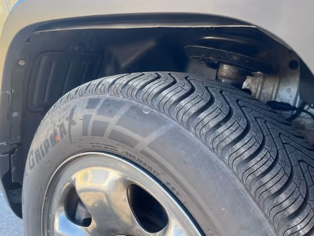 Jeep Cherokee - фото 2