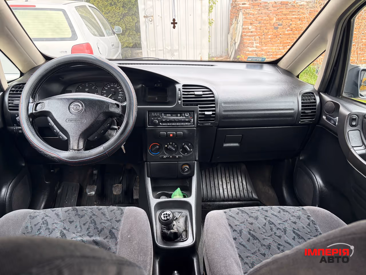 Opel Zafira - фото 8