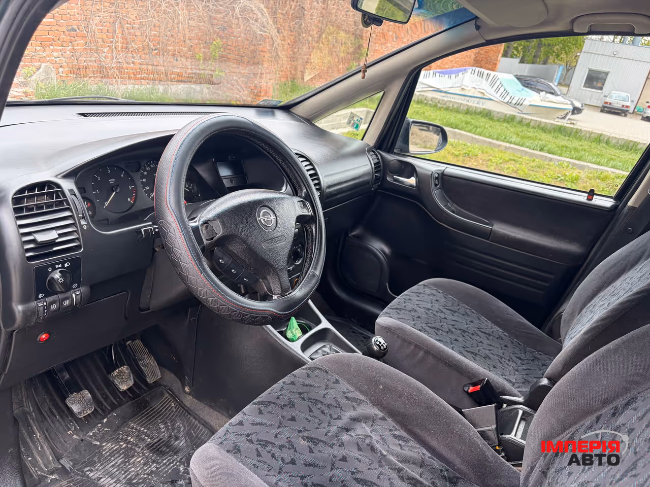 Opel Zafira - фото 5
