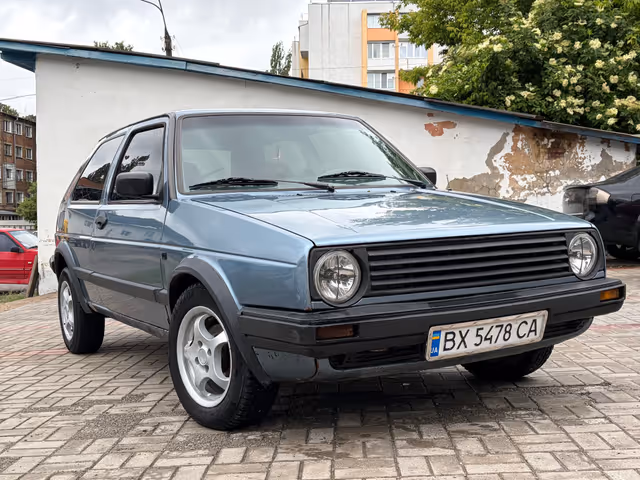 Volkswagen Golf - фото 2