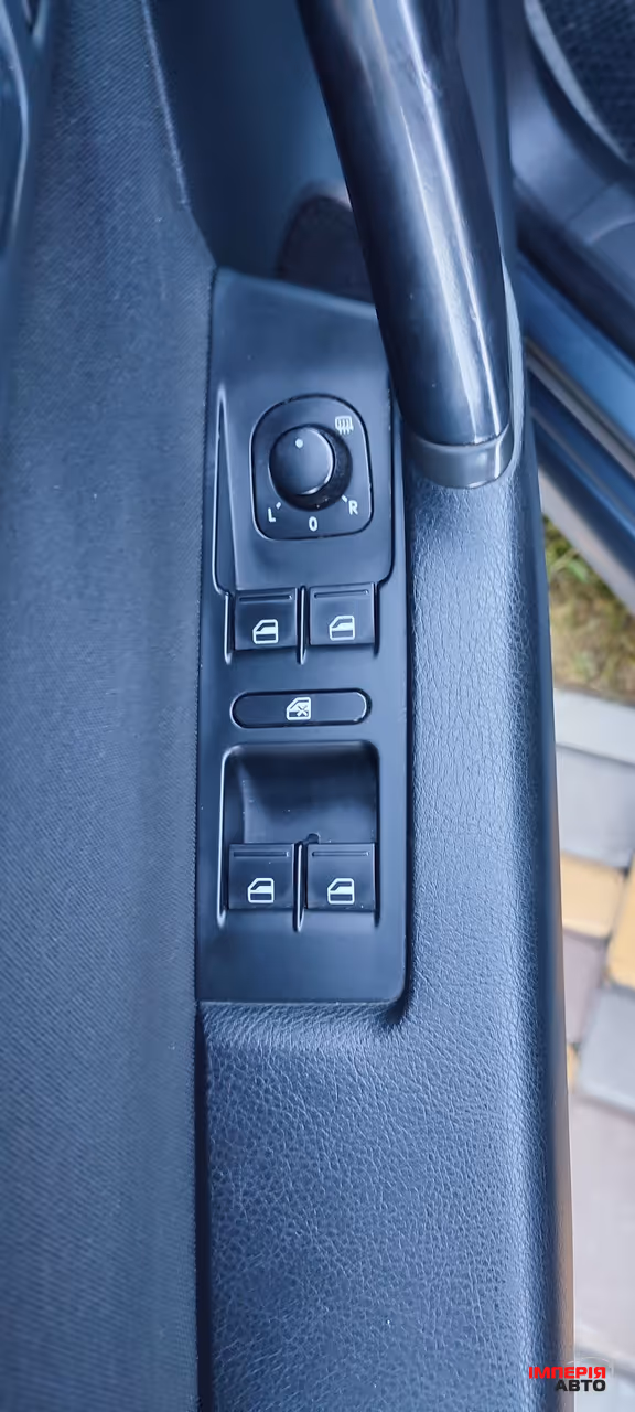Volkswagen Passat - фото 11