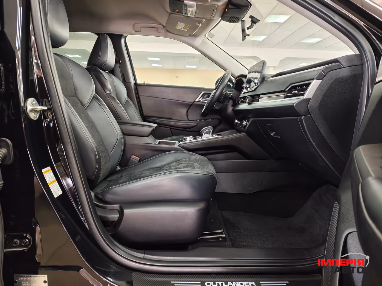 Mitsubishi Outlander - фото 9