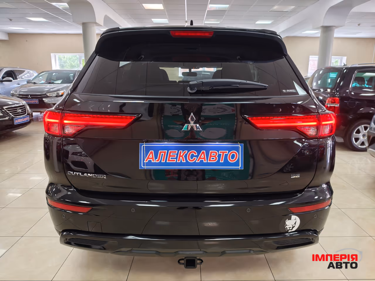 Mitsubishi Outlander - фото 6
