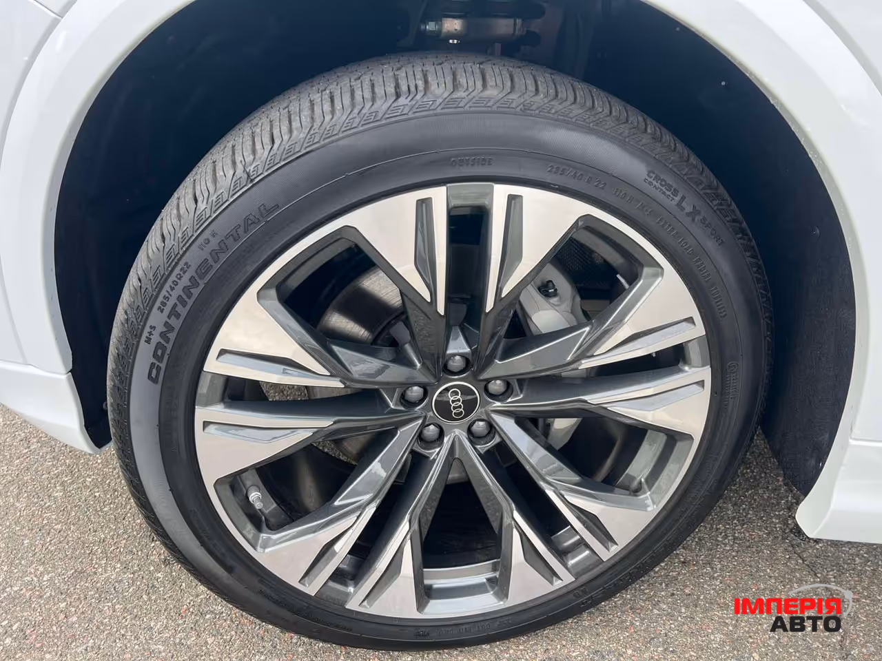 Audi Q8 - фото 8