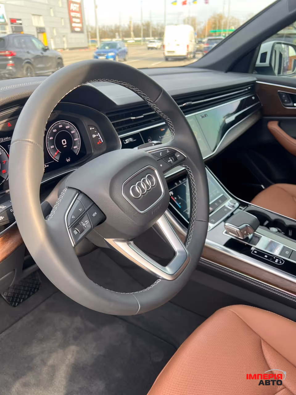 Audi Q8 - фото 4