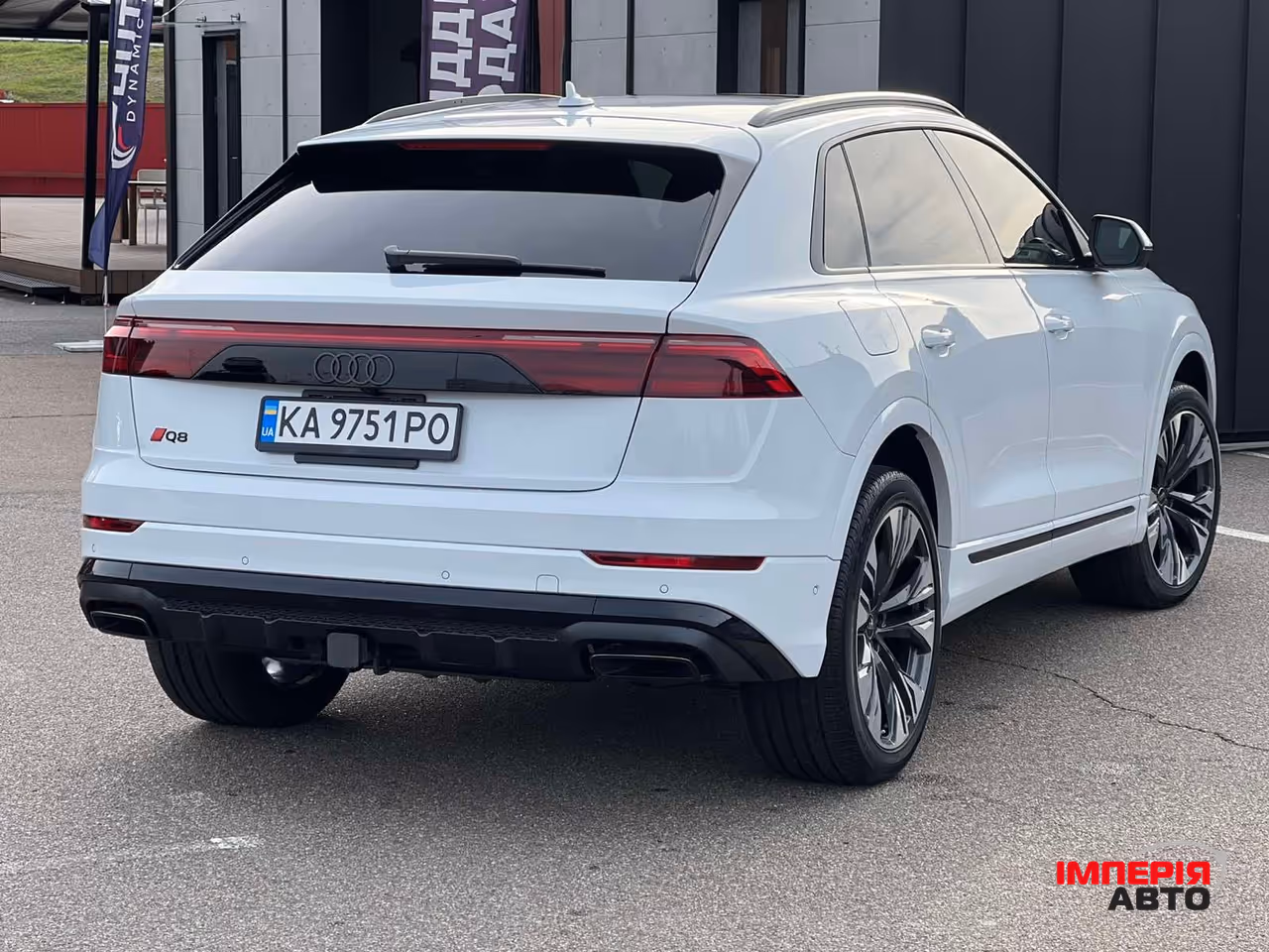 Audi Q8 - фото 18
