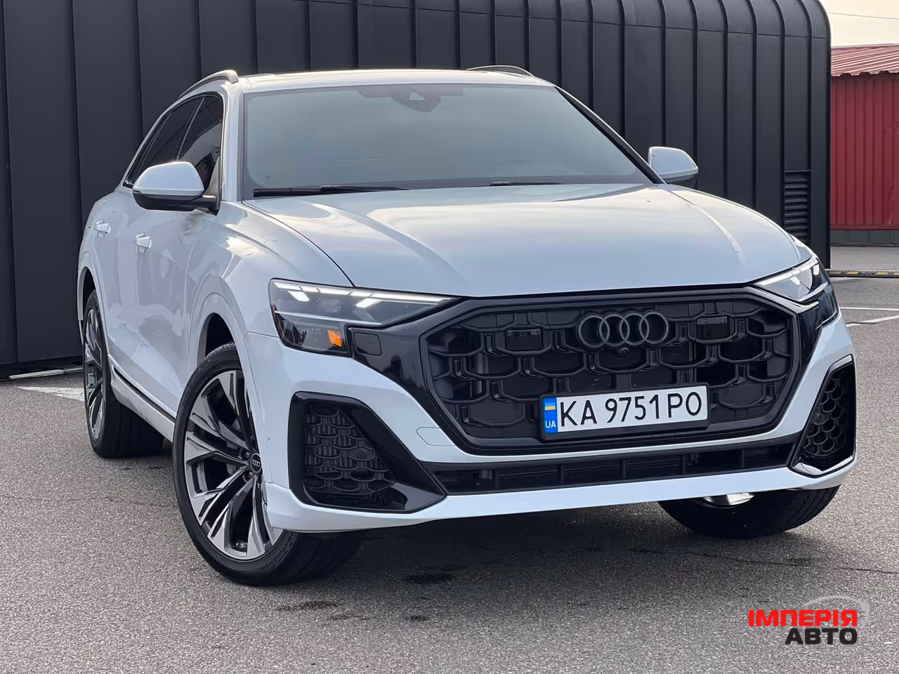 Audi Q8 - фото 5