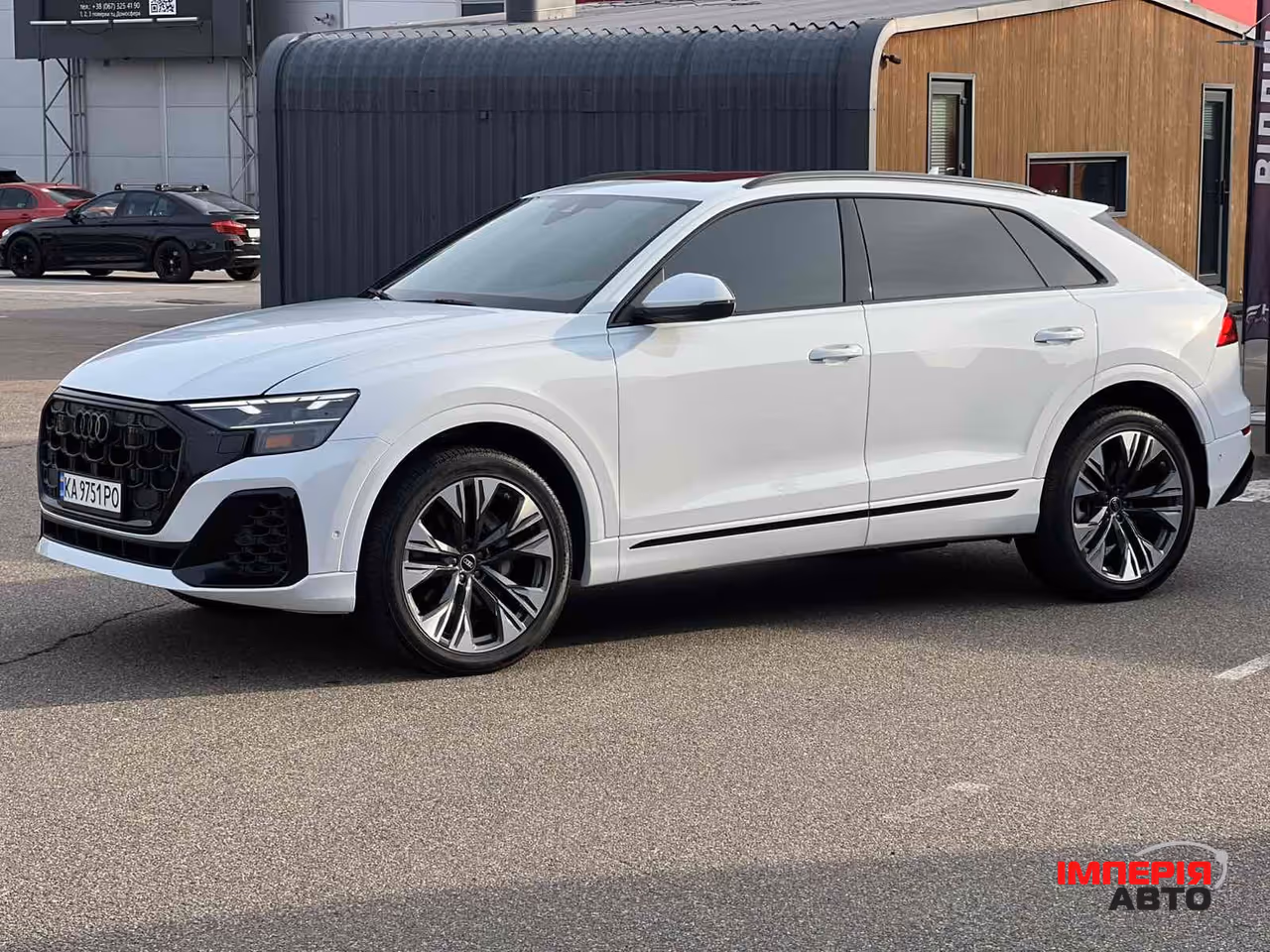 Audi Q8 - фото 7