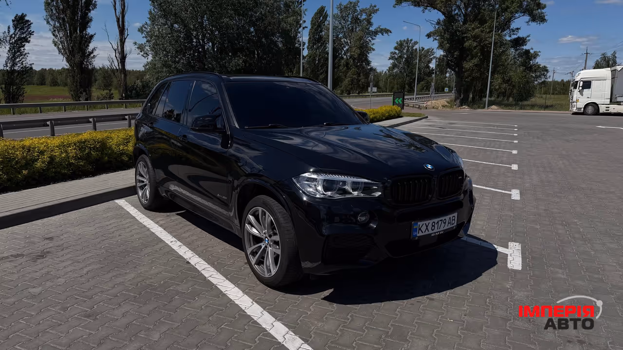 BMW X5 - фото 5