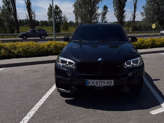 BMW X5 - фото 4