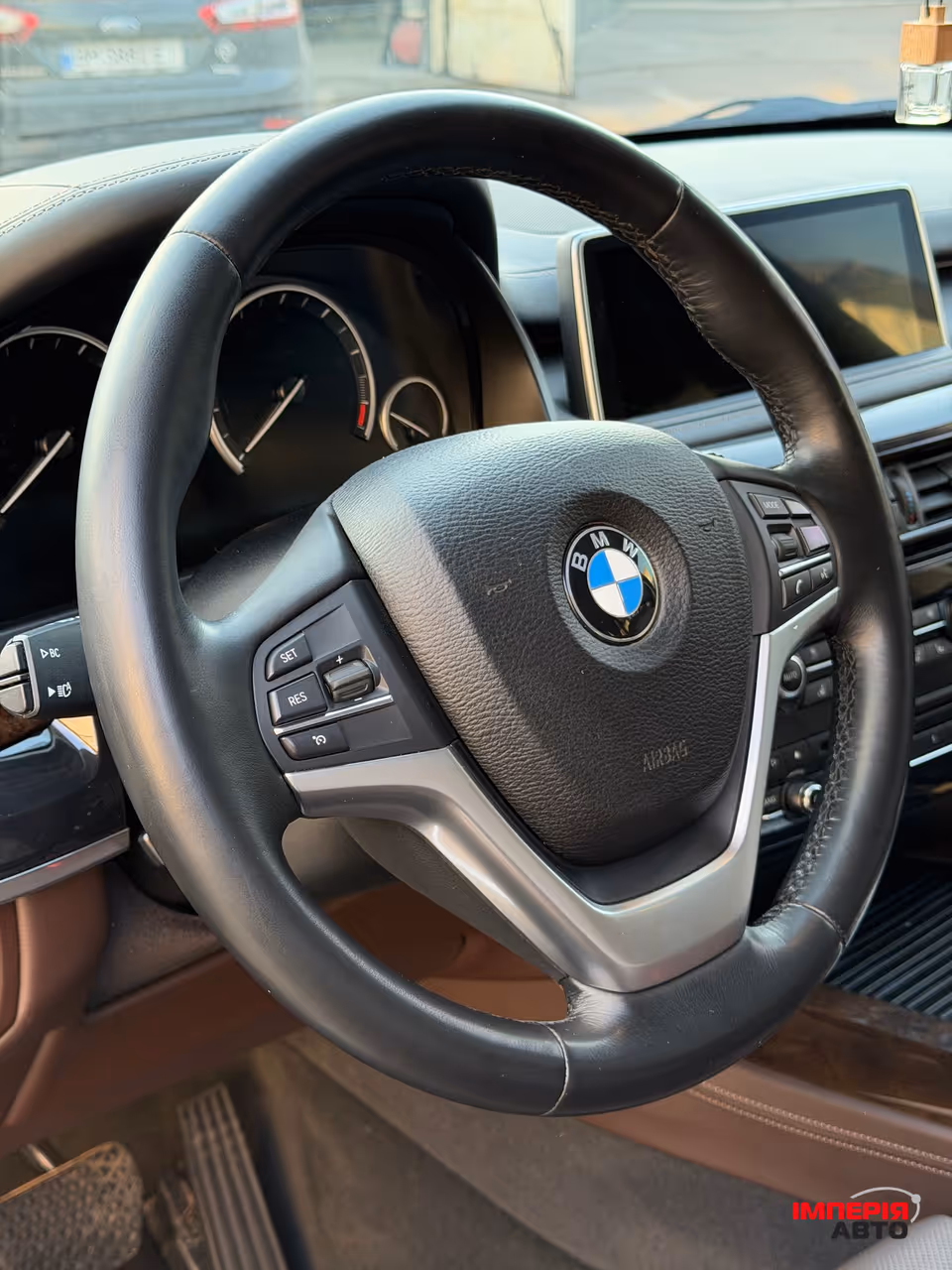 BMW X5 - фото 40