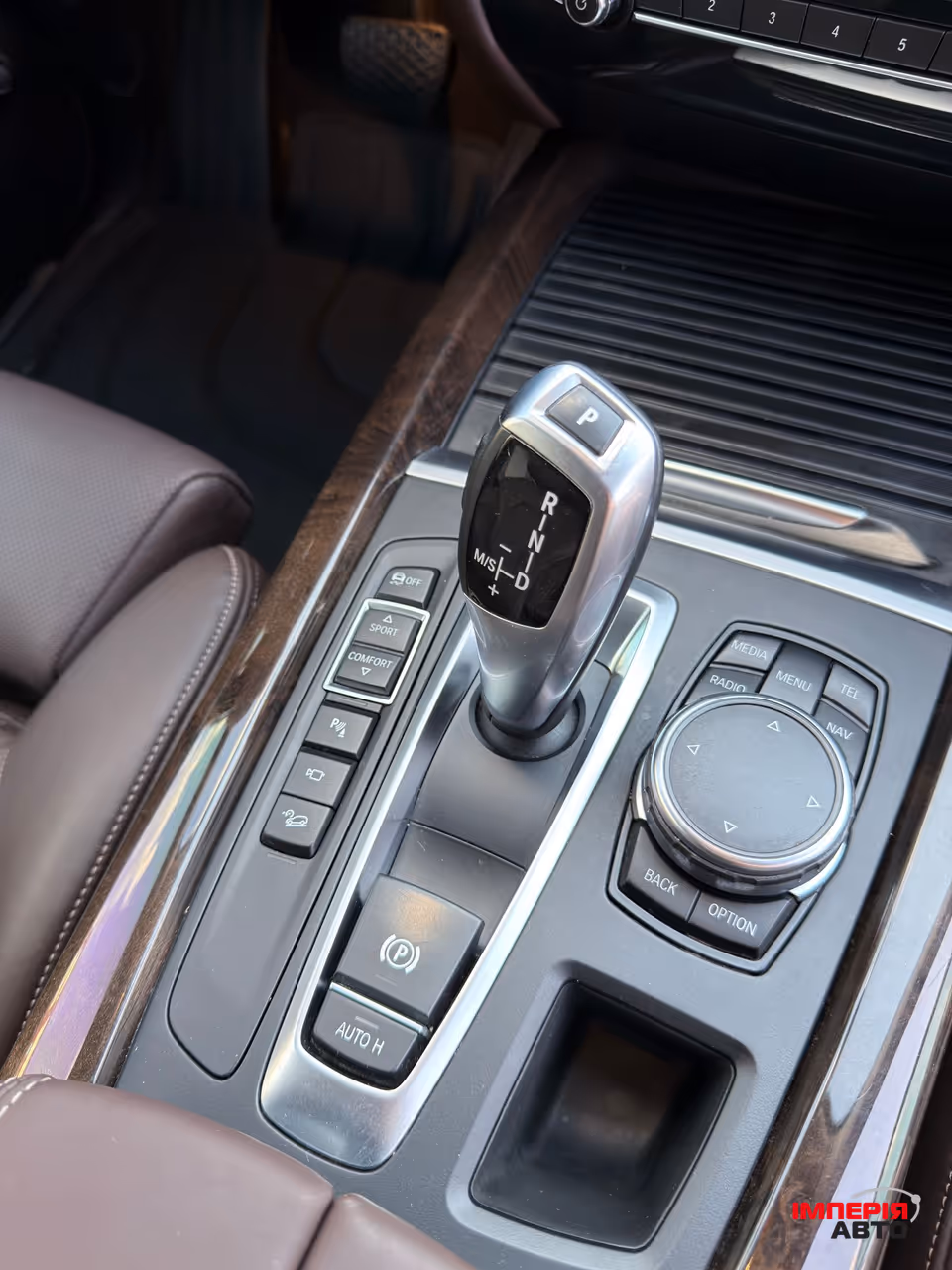 BMW X5 - фото 11