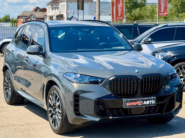 BMW X5 - фото 1