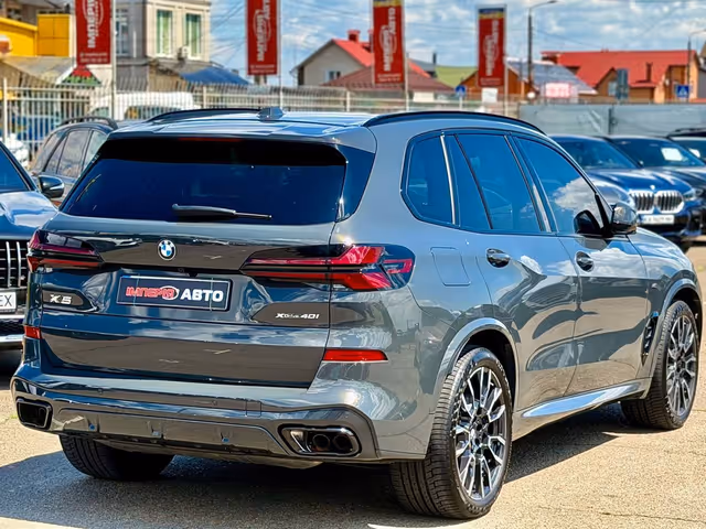 BMW X5 - фото 2
