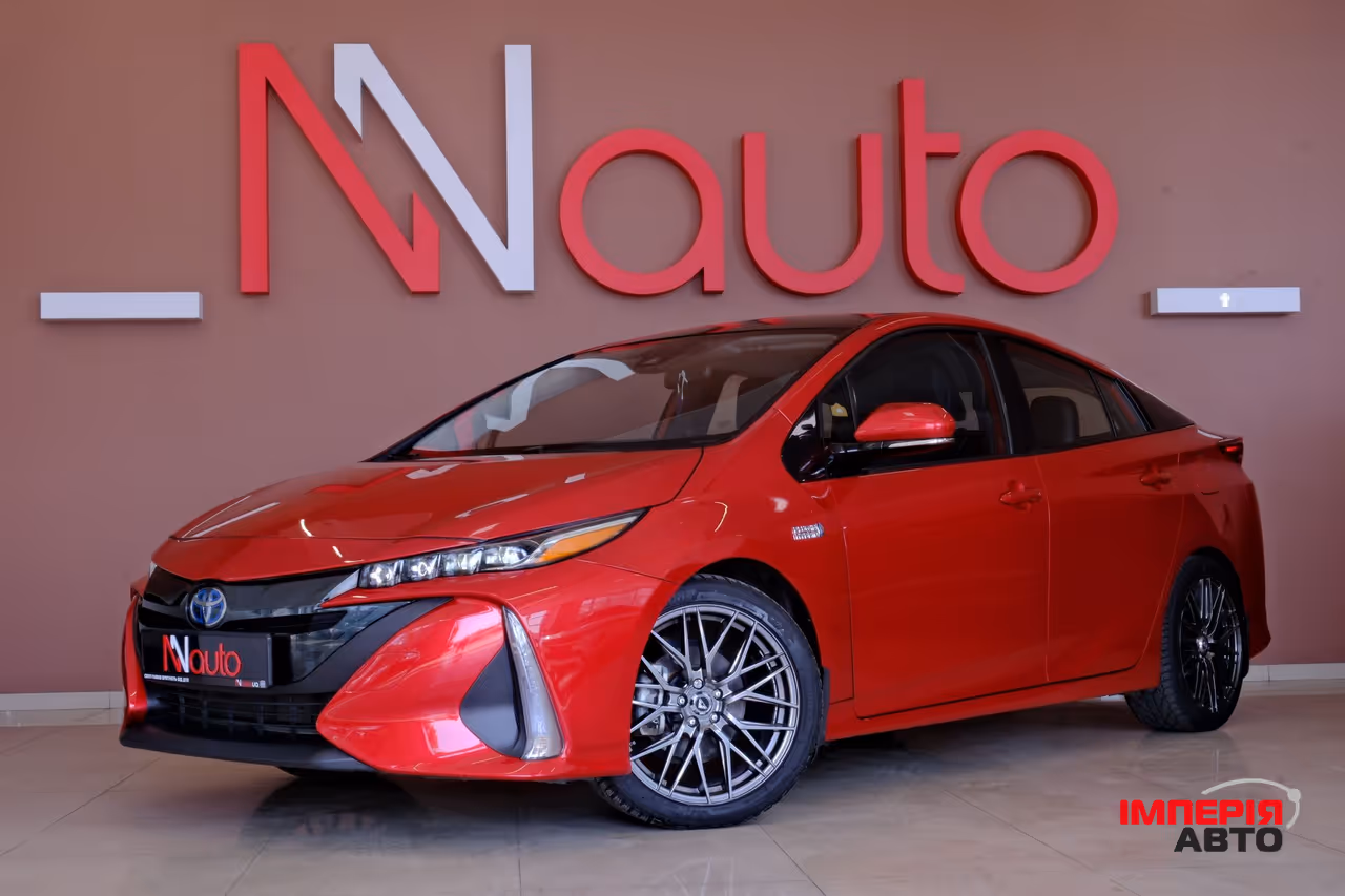 Toyota Prius - фото 1