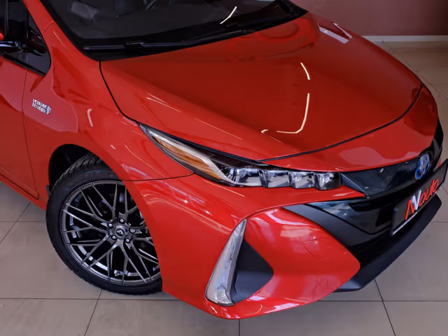 Toyota Prius - фото 3