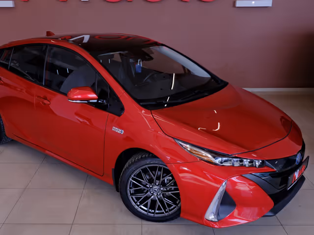 Toyota Prius - фото 4