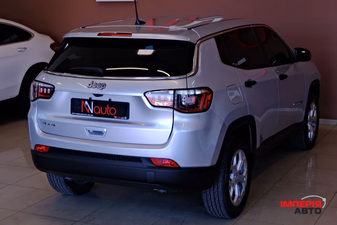 Jeep Compass - фото 5