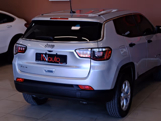 Jeep Compass - фото 5
