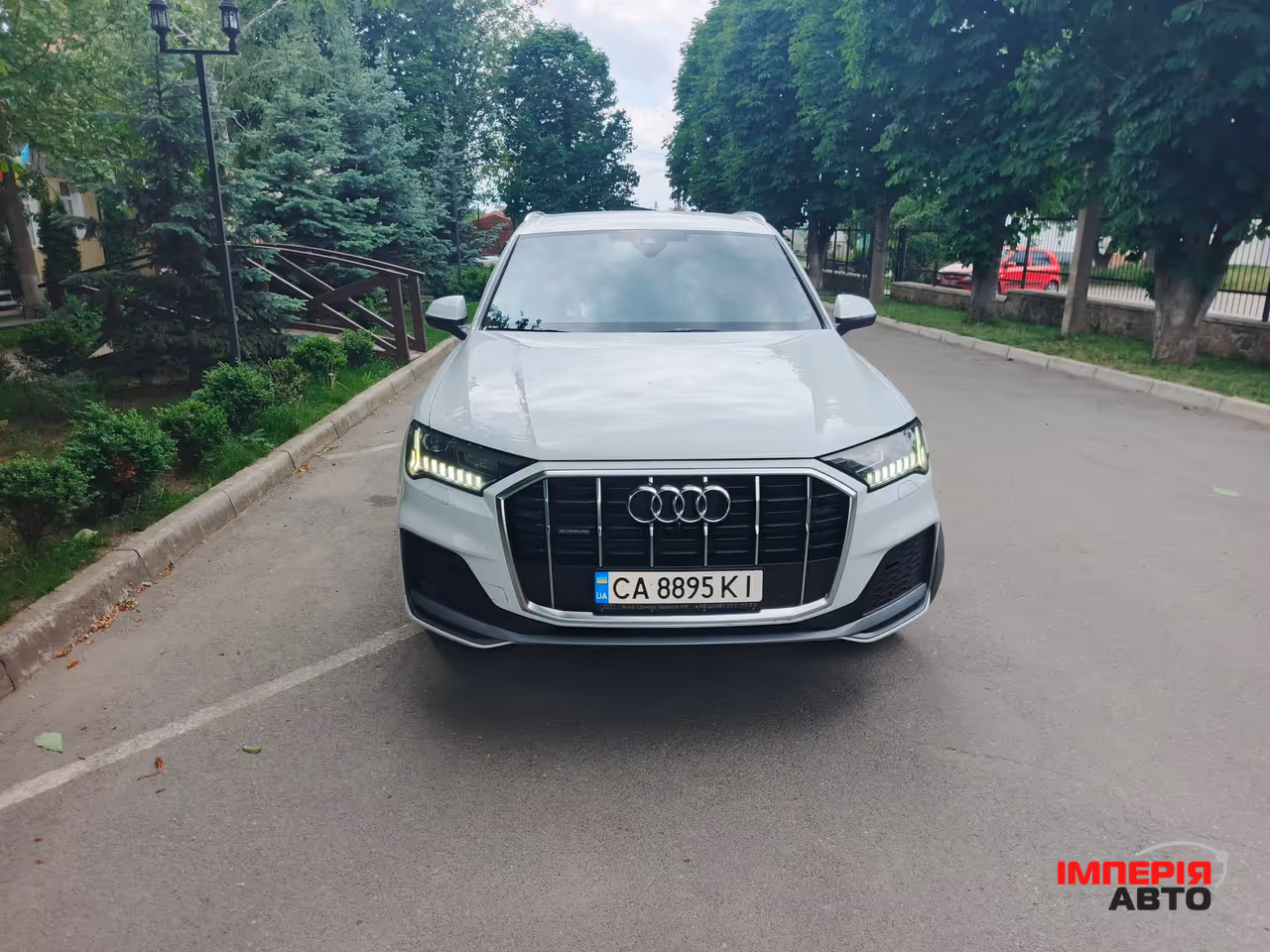 Audi Q7 - фото 6