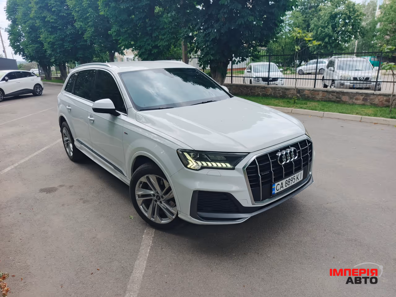 Audi Q7 - фото 5
