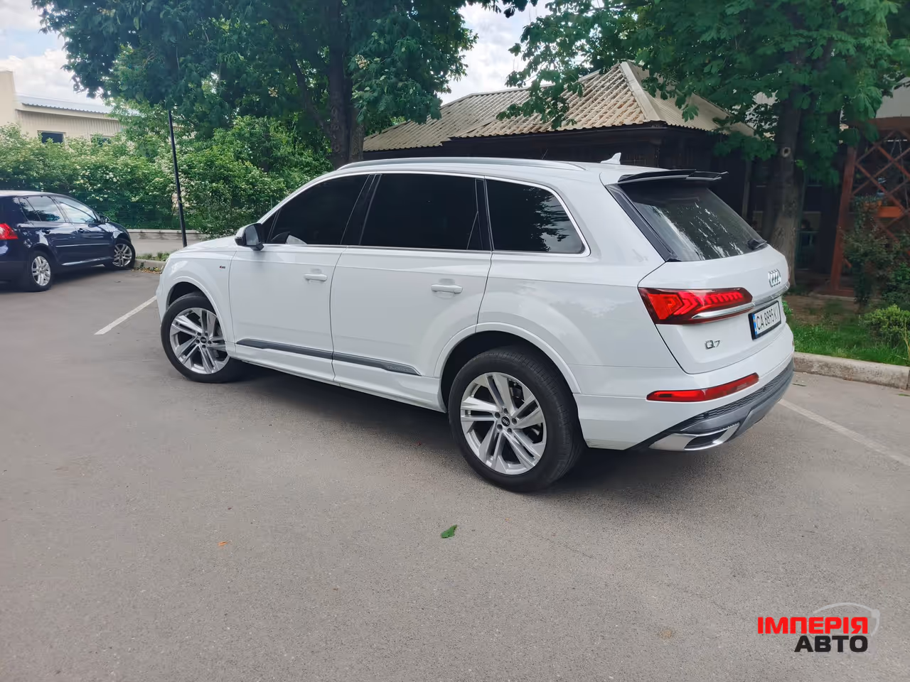 Audi Q7 - фото 13