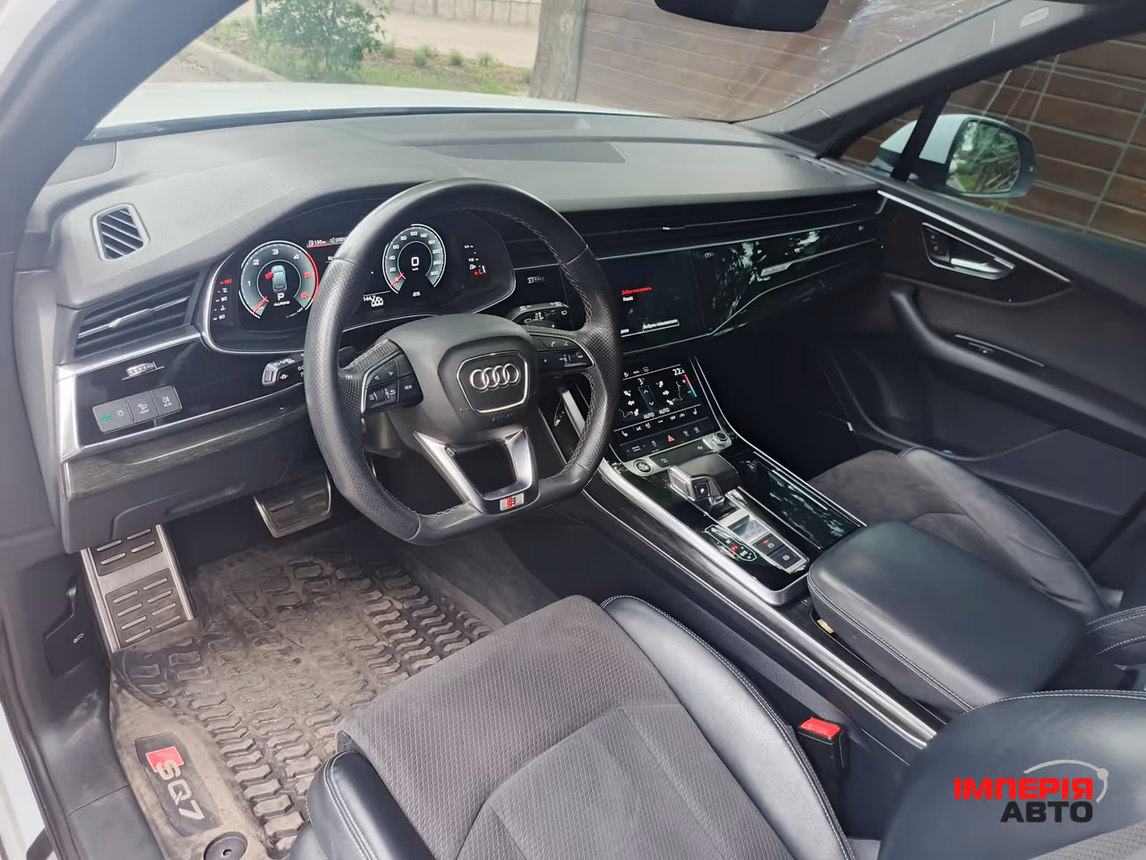 Audi Q7 - фото 15