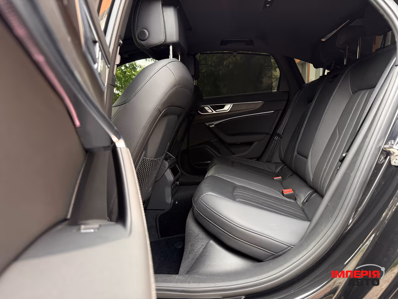 Audi A6 - фото 26