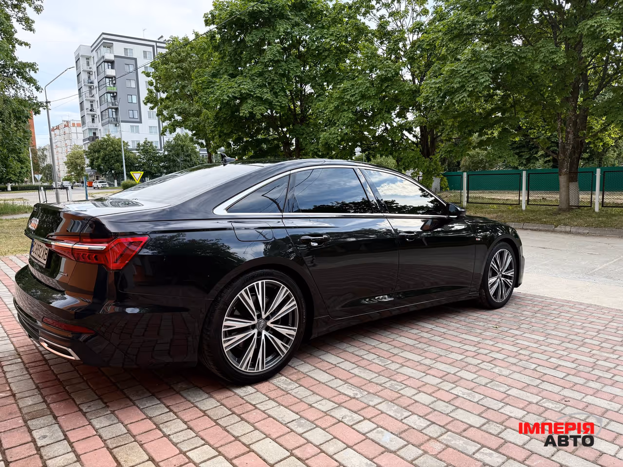 Audi A6 - фото 12