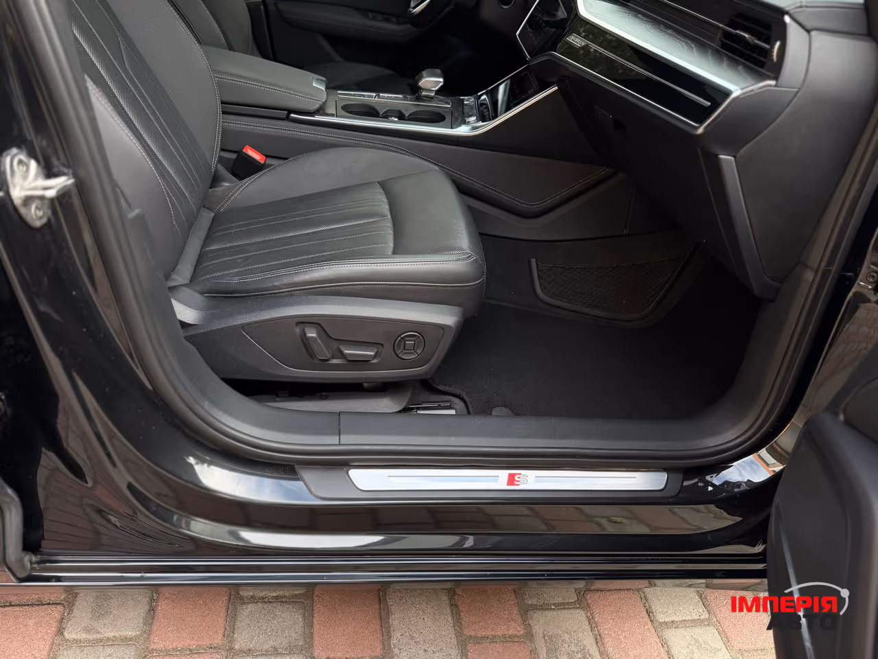 Audi A6 - фото 22