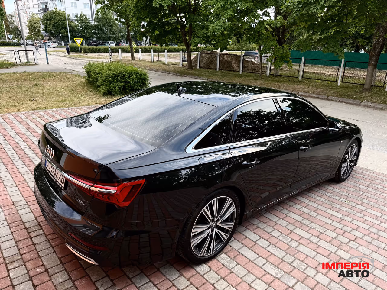 Audi A6 - фото 14