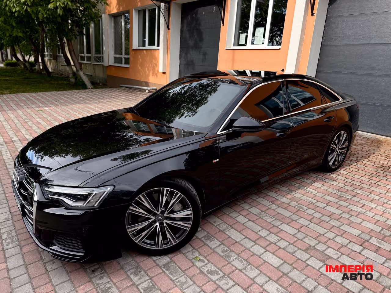 Audi A6 - фото 1