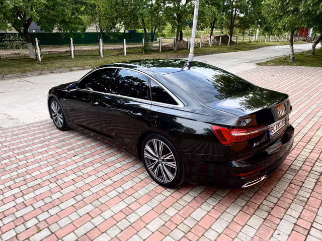 Audi A6 - фото 5