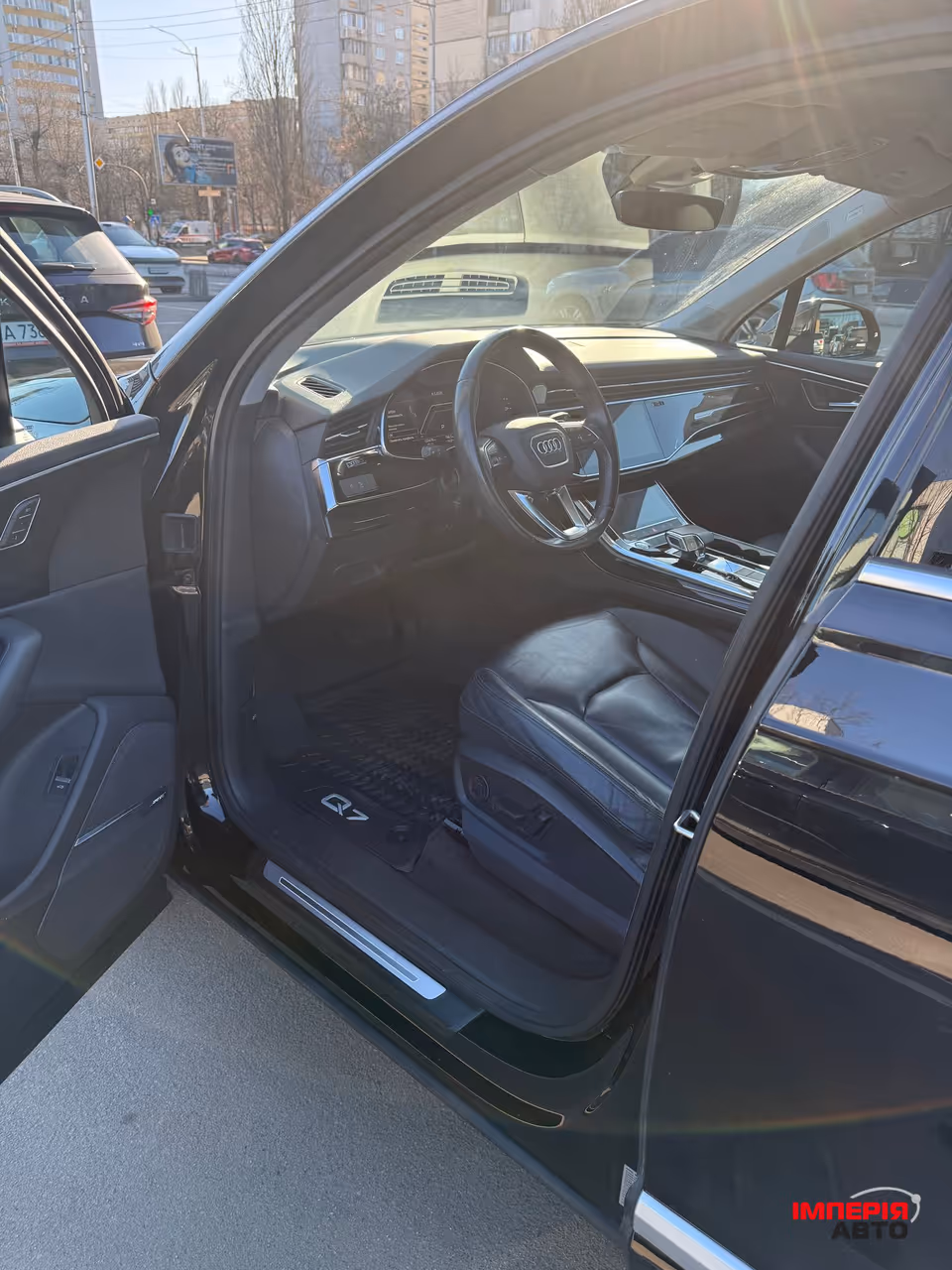 Audi Q7 - фото 6