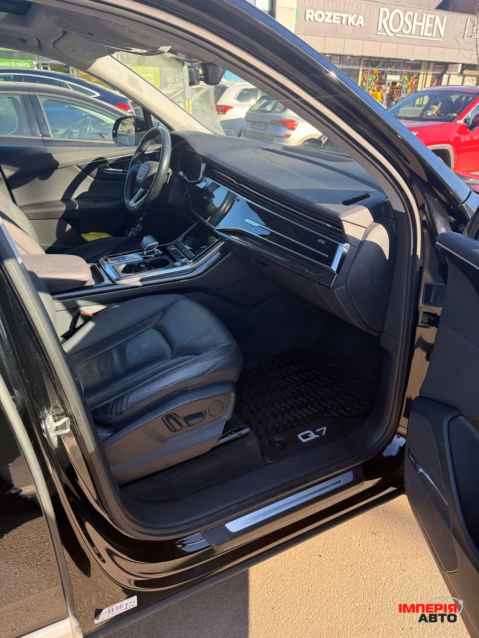 Audi Q7 - фото 7