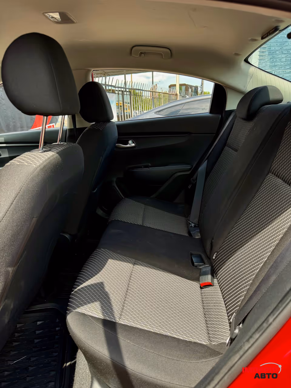 Kia Rio - фото 11