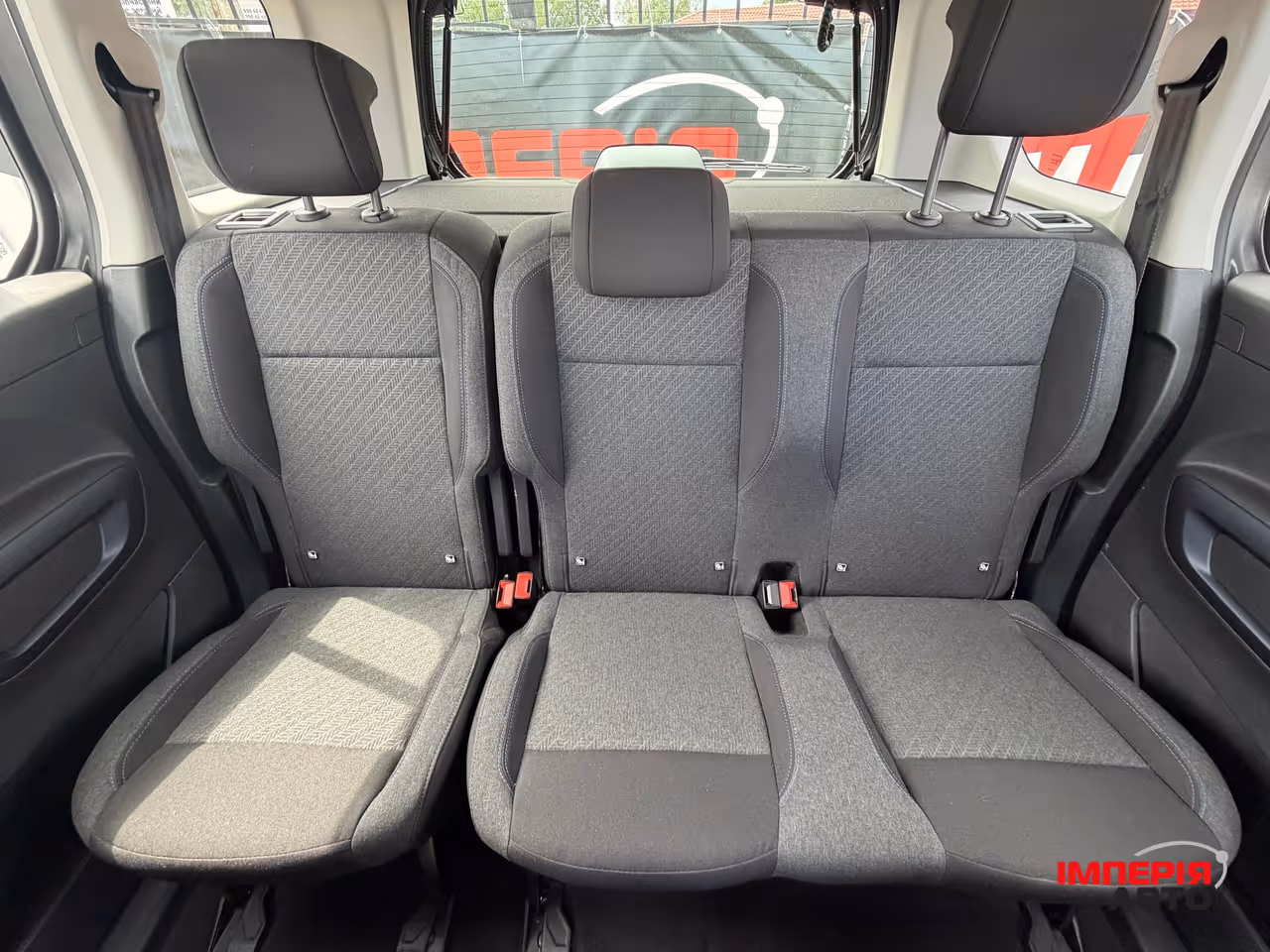 Peugeot Rifter - фото 16