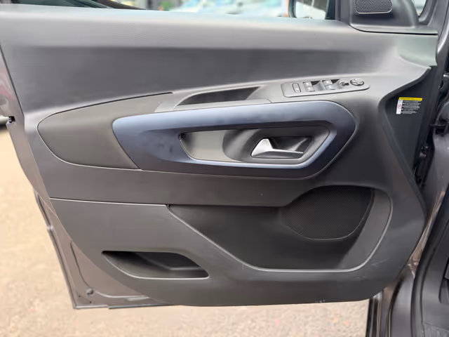 Peugeot Rifter - фото 5