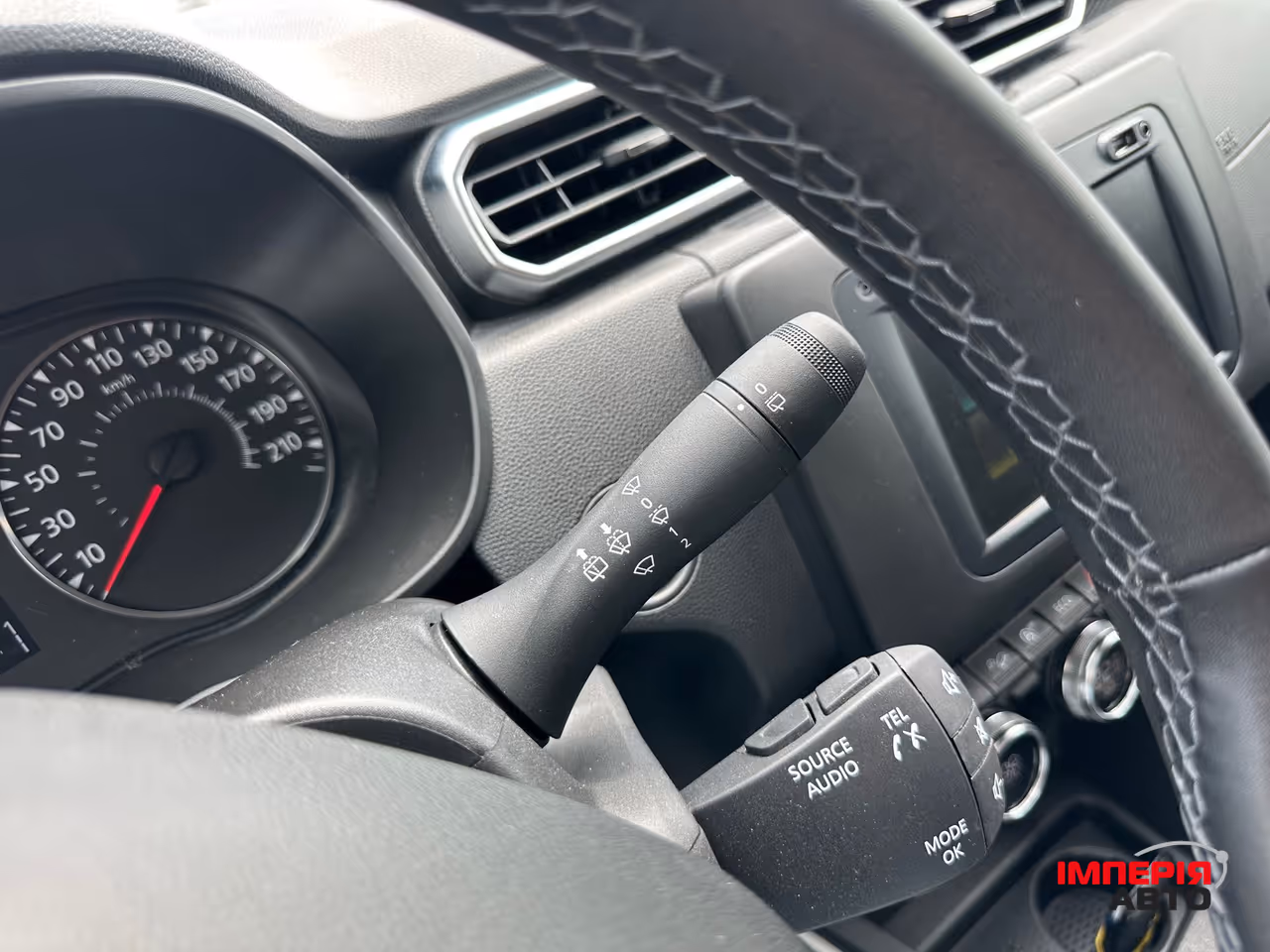 Renault Duster - фото 18