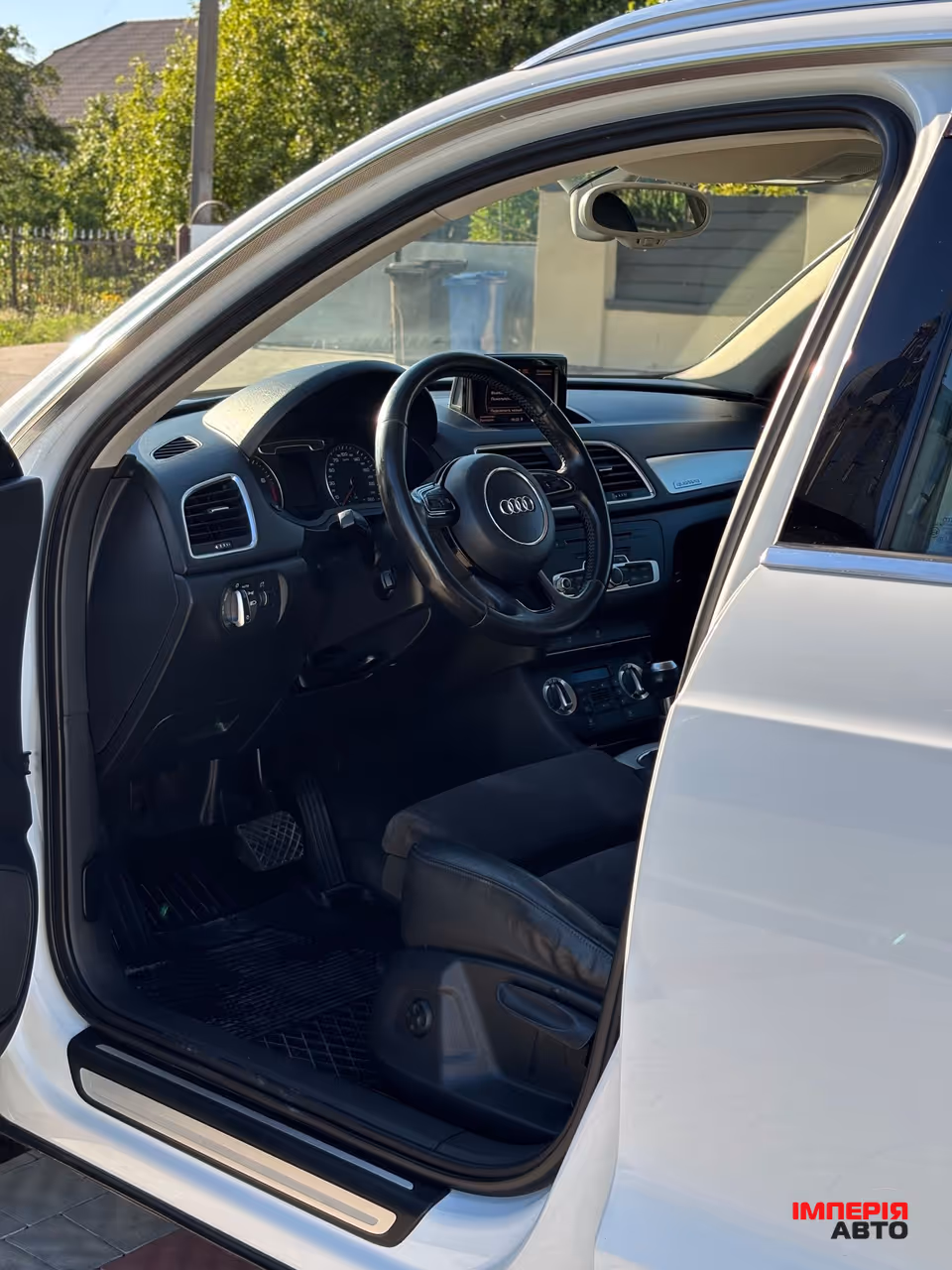 Audi Q3 - фото 9